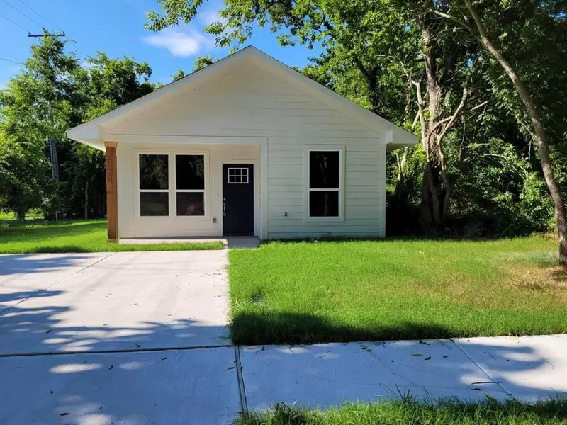 2020 Hemphill Street, Greenville, TX 75401