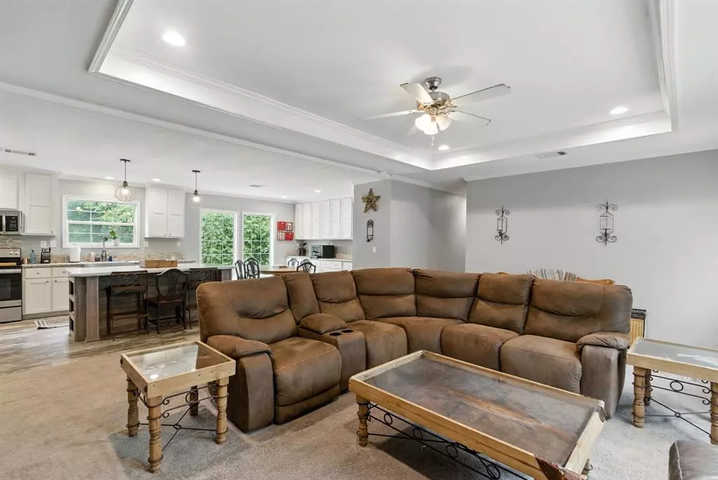 Springtown, TX 76082,726 Highland Circle