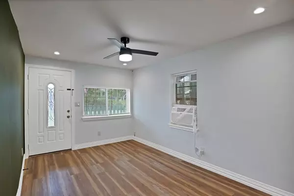 Dallas, TX 75212,3014 Chicago Street