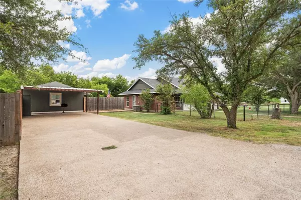 Woodway, TX 76712,943 Randy Drive