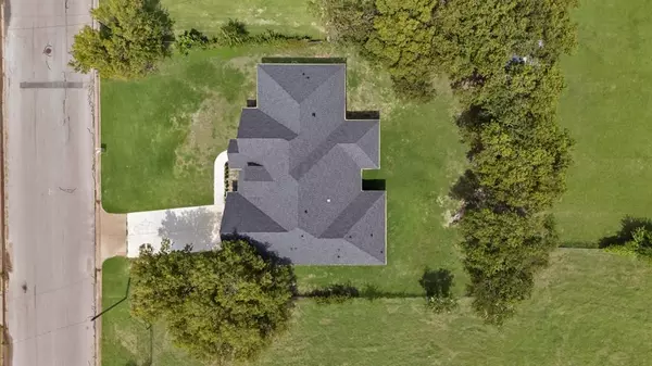 Cleburne, TX 76031,206 Hix Road
