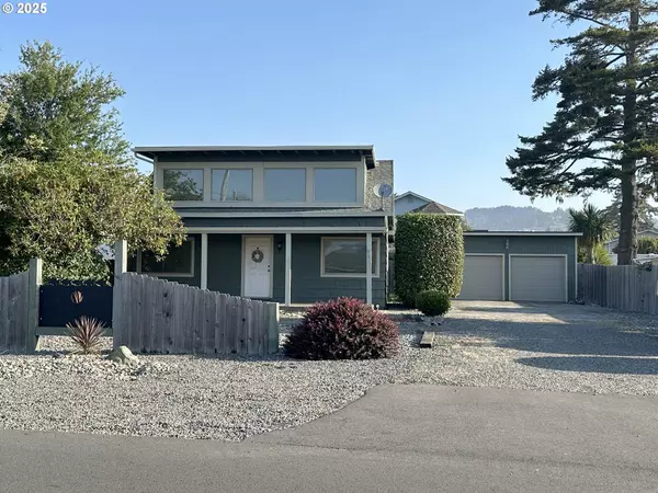 Brookings, OR 97415,508 MEMORY LN