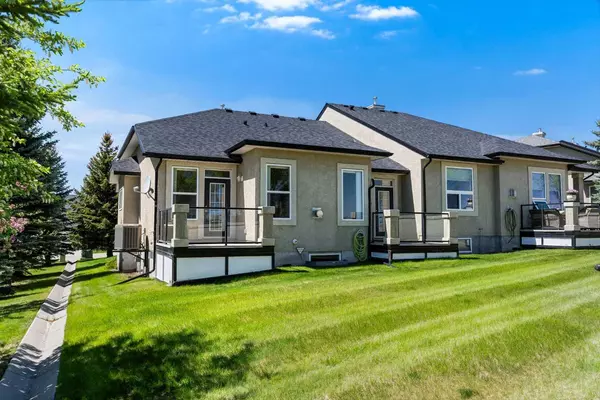 48 Tuscany Village CT Northwest, Calgary, AB T3L 2H5