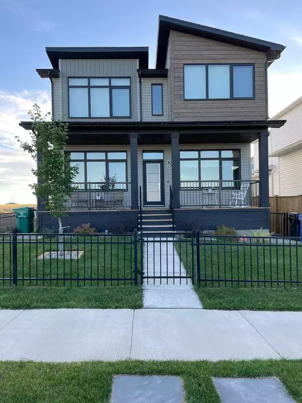 Lethbridge, AB T1J5V1,320 Grassland BLVD W