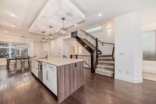 Calgary, AB T2M 2A5,236 25 AVE Northwest