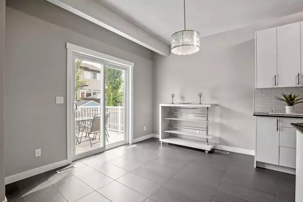 Calgary, AB T2Z1G9,1208 Brightoncrest GN Southeast