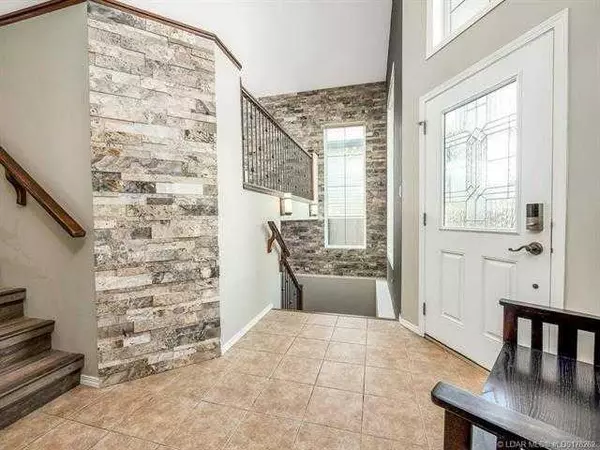 Lethbridge, AB T1H 5M4,320 Thyrza Burkitt Link N