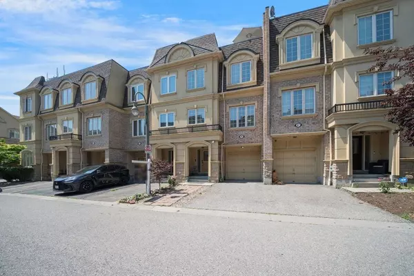 Pickering, ON L1W 0A2,1250 St. Martins DR #66