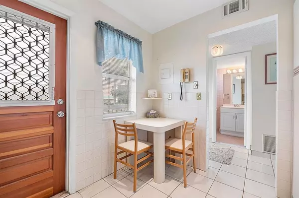 Dania Beach, FL 33004,608 NE 2nd St #241