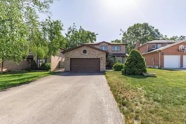 10 Keats DR, Barrie, ON L4N 6C7