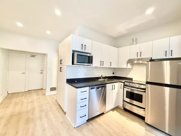 Toronto W02, ON M6H 3J2,534 Gladstone AVE #Main