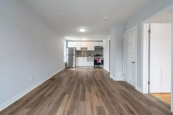 Hamilton, ON L8L 2R8,325 robert ST #2