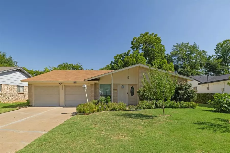 3313 Mcdermott Street, Irving, TX 75061