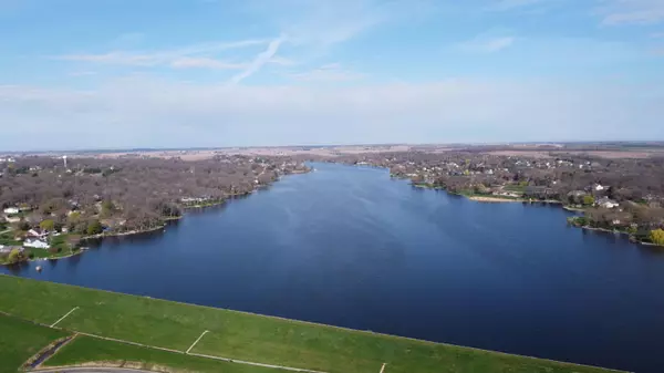 Lake Summerset, IL 61019,170 Lake Summerset