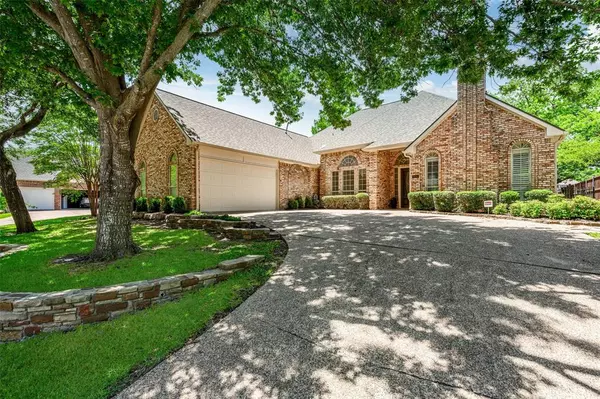 934 Hills Creek Drive, Mckinney, TX 75072