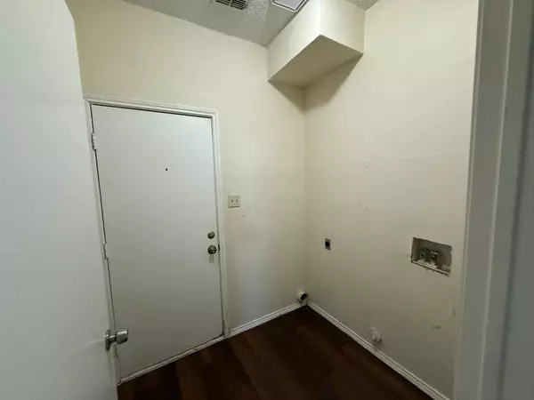 Desoto, TX 75115,1104 Wentwood Court