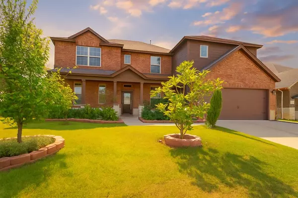 2900 Half Moon Road, Aubrey, TX 76227