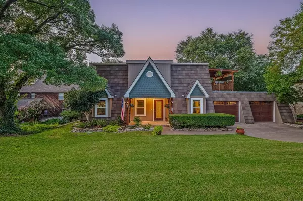 2412 Cedar Crest Drive, Granbury, TX 76048