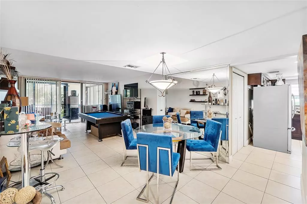 Weston, FL 33326,16200 Golf Club Rd #102