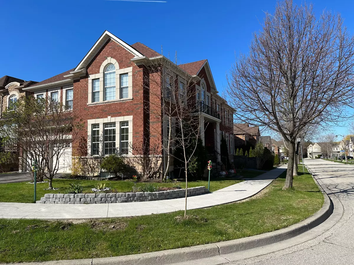 Toronto C15, ON M2J 5G7,68 Green Meadows CIR #Bsmt