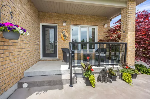 Oro-medonte, ON L0K 1N0,22 Bachly AVE