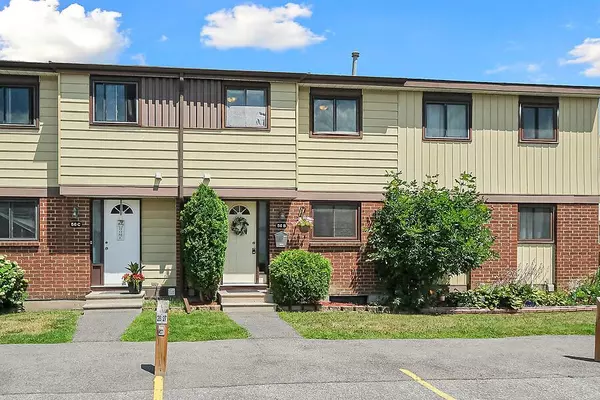 56 B Foxfield DR, Barrhaven, ON K2J 1P7