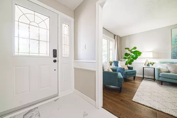 Hamilton, ON L9B 1V9,11 Dydzak CT