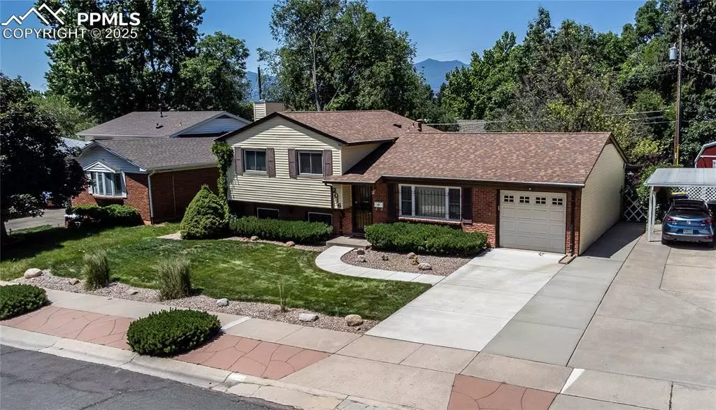 2016 Collier AVE, Colorado Springs, CO 80909