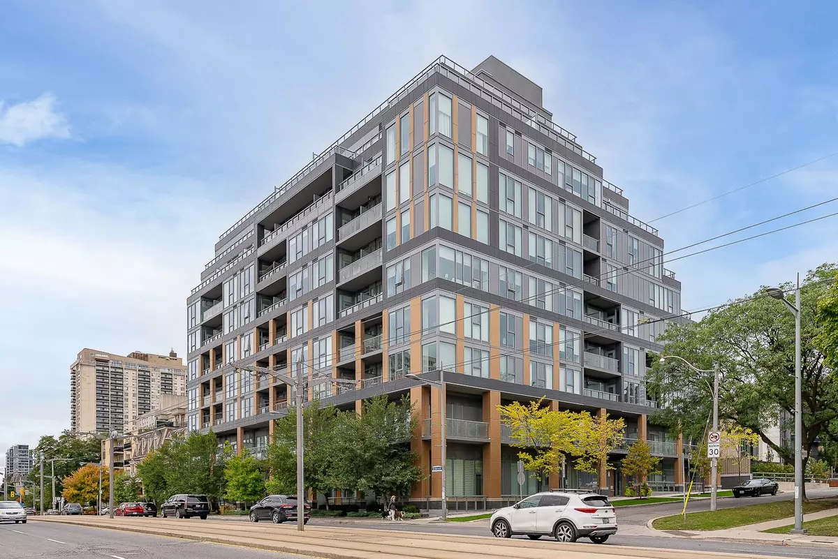 Toronto C03, ON M4V 2W8,6 Parkwood AVE #310