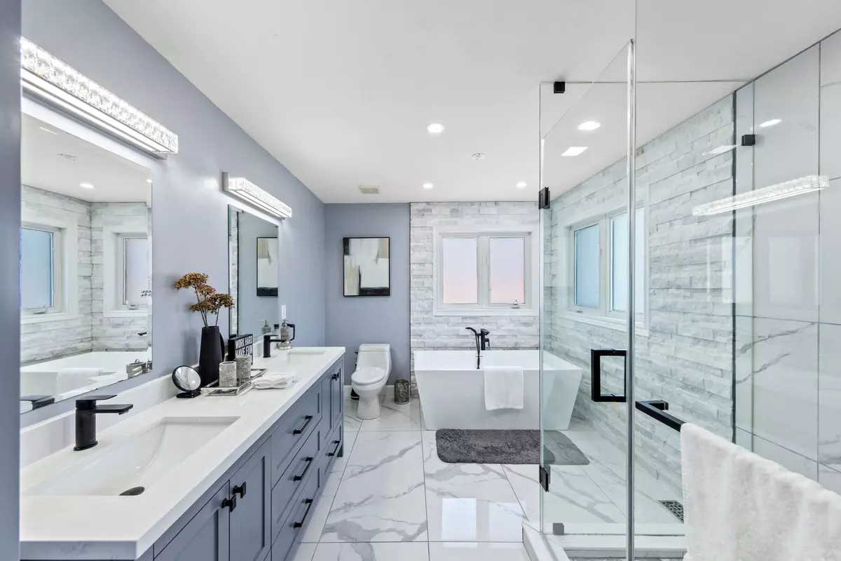 Brampton, ON L6P 1Y4,13 Laurentide CRES