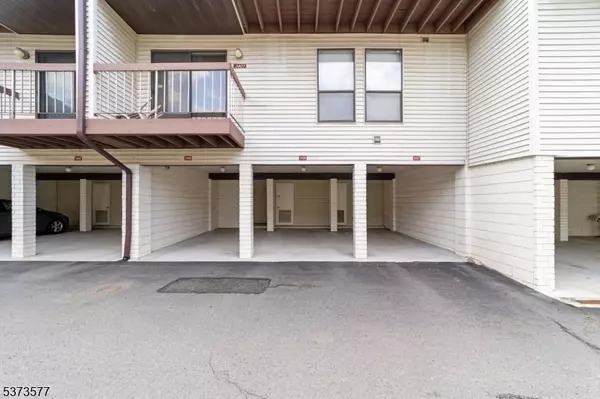 Hillsborough Twp., NJ 08844,3408 Richmond Ct #3408