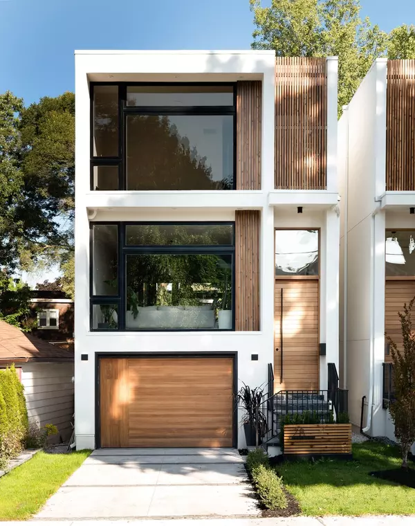 7B Maughan CRES, Toronto E02, ON M4L 3E4