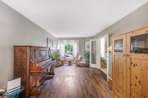 Pickering, ON L1X 1R2,1064 Maury CRES