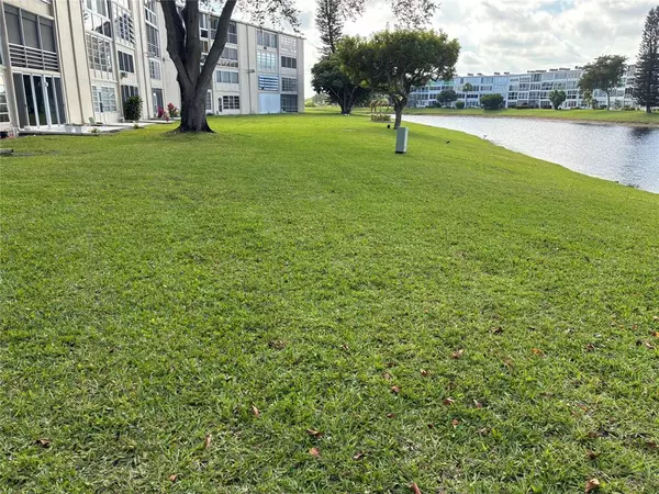 Deerfield Beach, FL 33442,1024 Farnham O #1024