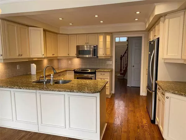 Markham, ON L3R 7K7,14 Roverdale CT