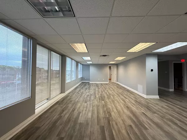 Midland, ON L4R 3M7,361 King ST #2