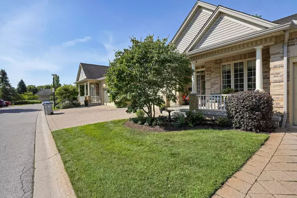 Middlesex Centre, ON N0M 1C0,21 St Johns DR #5