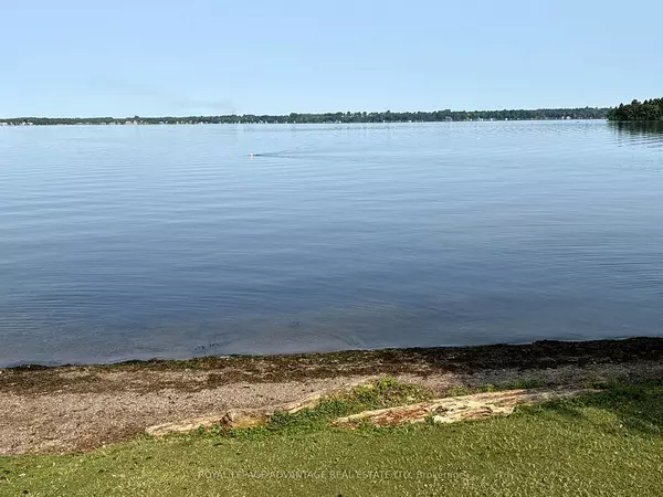 Kawartha Lakes, ON K0M 1N0,19B West ST N #402