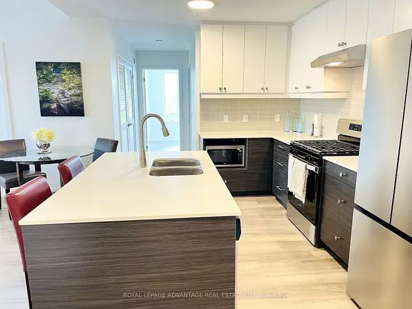 Kawartha Lakes, ON K0M 1N0,19B West ST N #402
