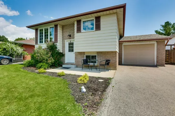 St. Thomas, ON N5R 5J8,32 McLarty DR
