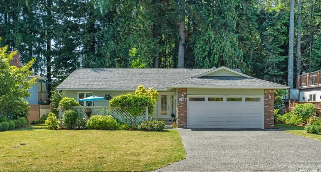 1837 Pastel Cres, Central Saanich, BC V8M 1N6