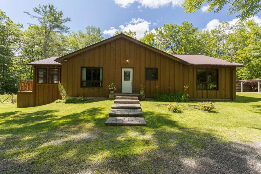 10 Muskoka Pines RD, Bracebridge, ON P1L 0A1