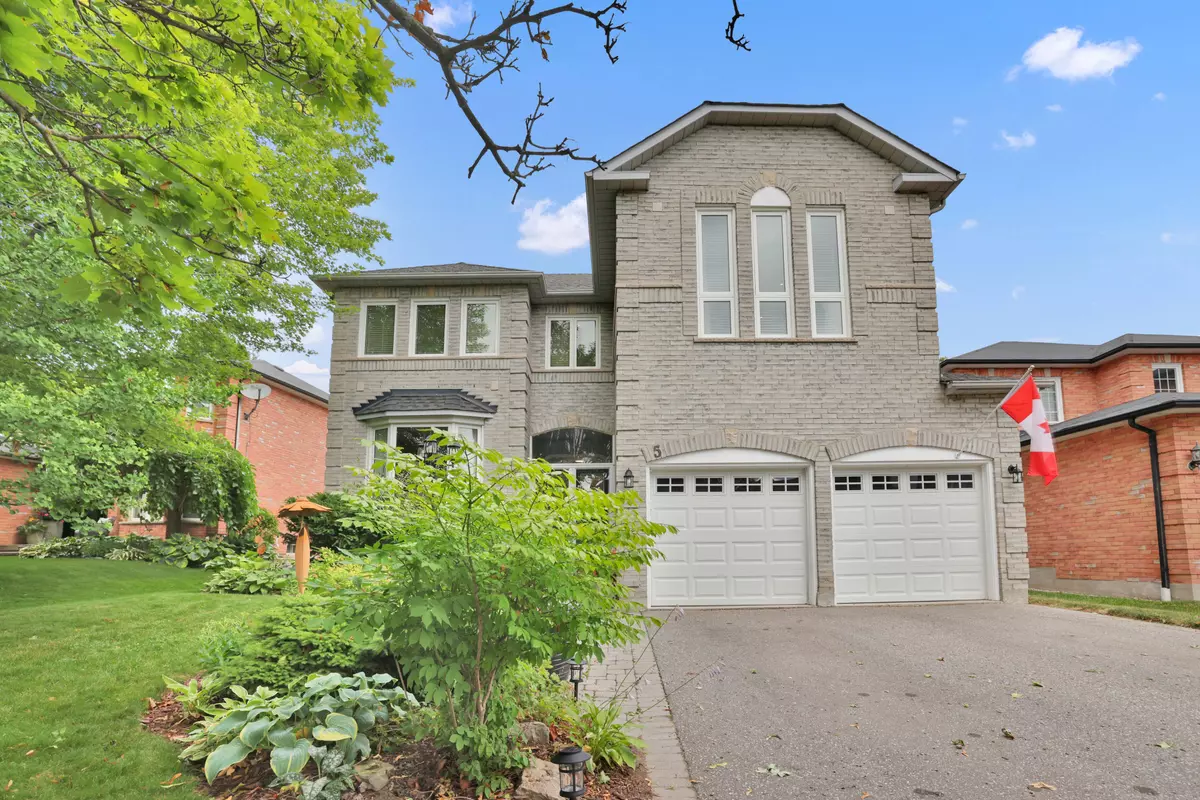 Whitby, ON L1R 1W8,5 Pemberton CT