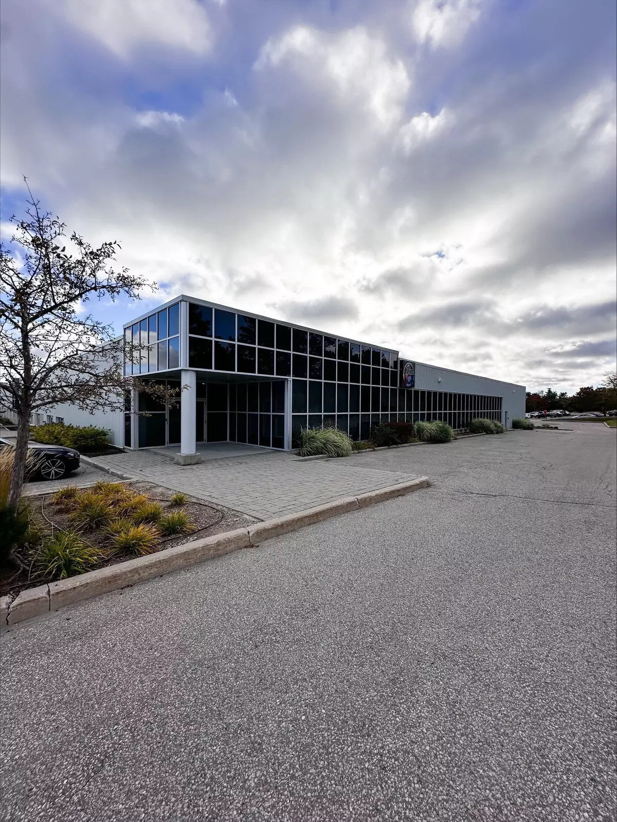 Aurora, ON L4G 4C4,205 Industrial Pkwy N #1