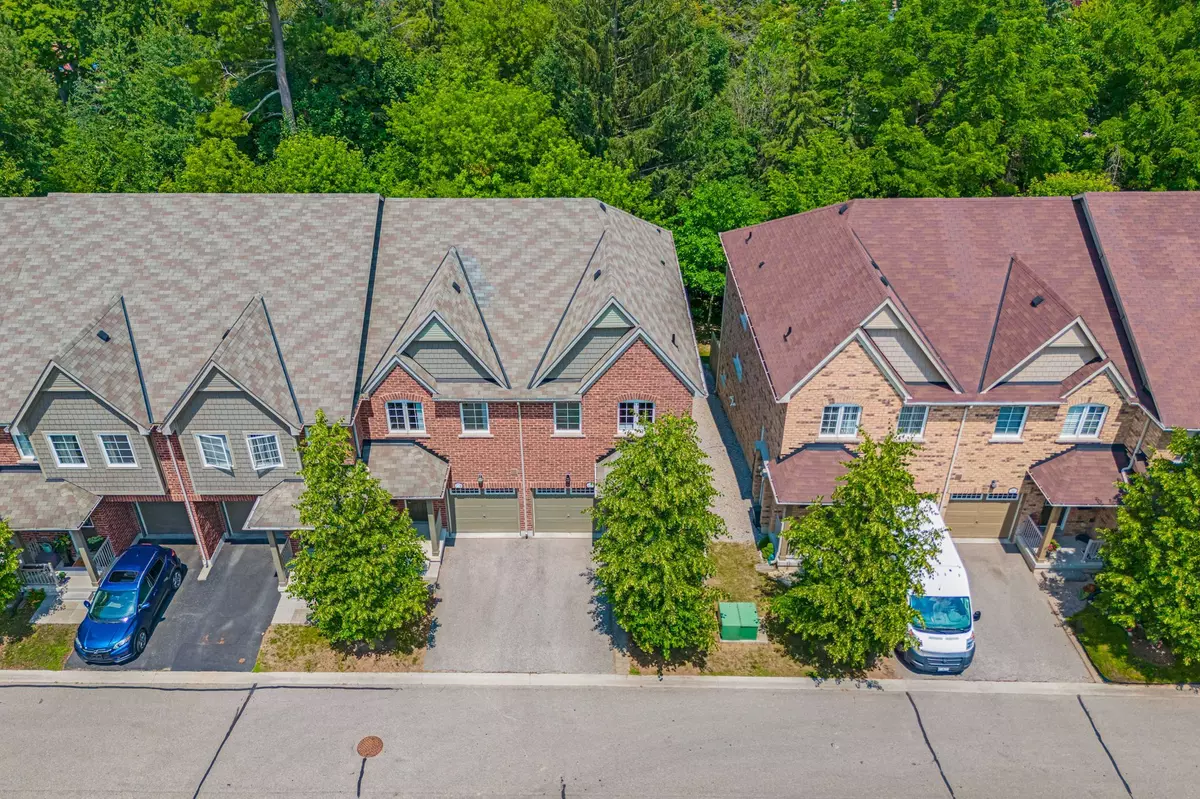 Newmarket, ON L3X 0A3,776 Harry Syratt AVE