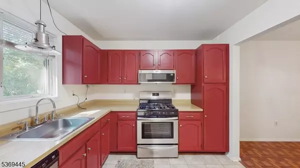 Hardyston Twp., NJ 07419,19 Fox Tail Ln