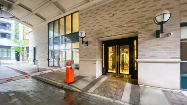 Toronto C08, ON M4Y 3C3,35 Hayden ST #207