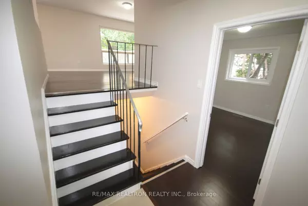 Toronto E09, ON M1G 3G4,34 Orton Park RD #Upper