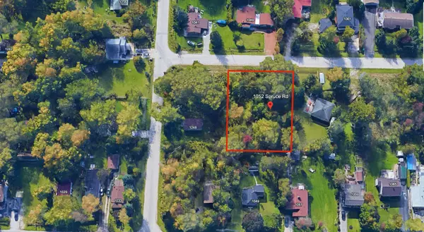 Innisfil, ON L0L 1C0,1052 Spruce RD