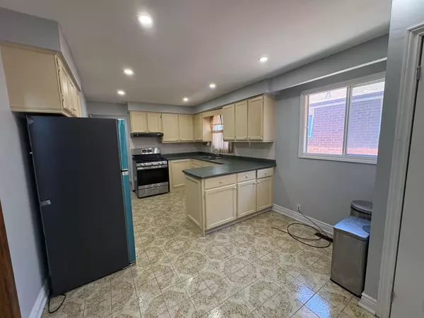 Brampton, ON L6V 3K1,55 Major Oaks DR